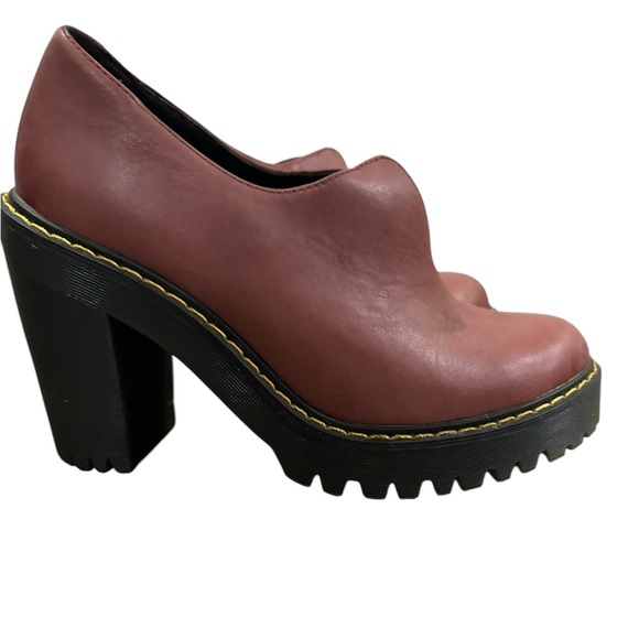 Dr Martens Burgundy Leather Cordelia slip-on-lug Sole heeled ankle Boot size 6 - Picture 5 of 9